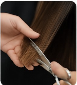 Tesoura cortando cabelo representando cabeleireiro